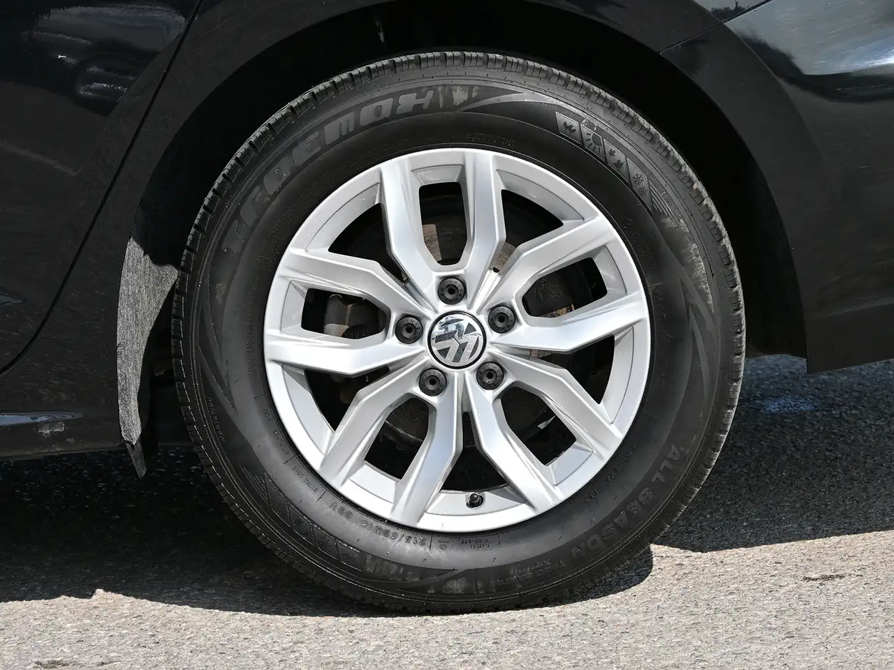 Volkswagen Passat снимка Volkswagen Passat
