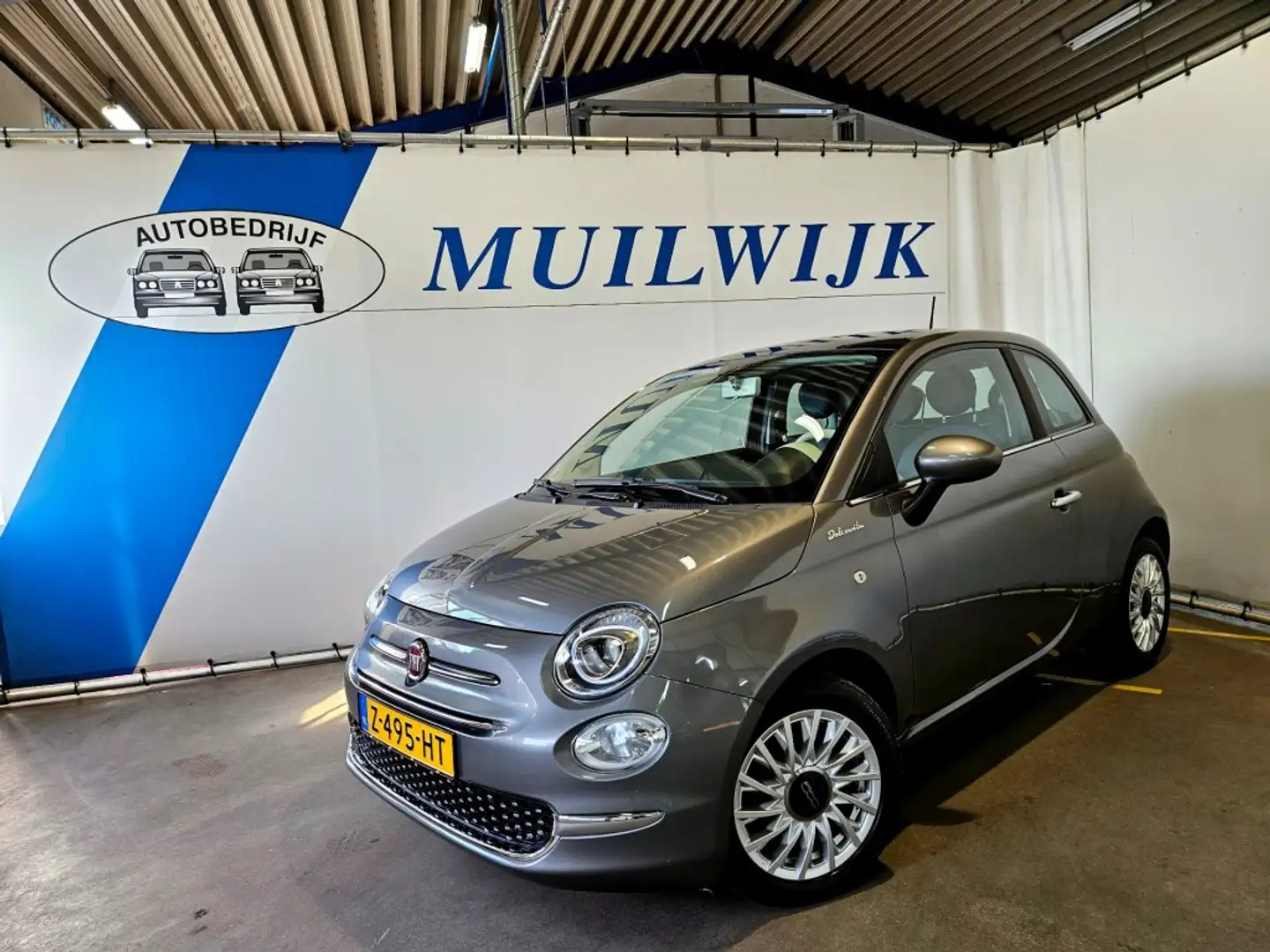 Fiat 500 1.0 Hybrid Dolcevita / Panoramadak / Cruise / Clim Gris - 2