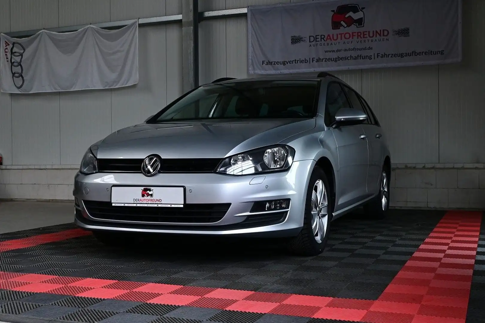 Volkswagen Golf VII Variant Comfortline *Scheckheft* Argent - 2