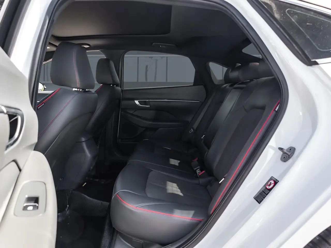 Hyundai SONATA снимка Hyundai SONATA
