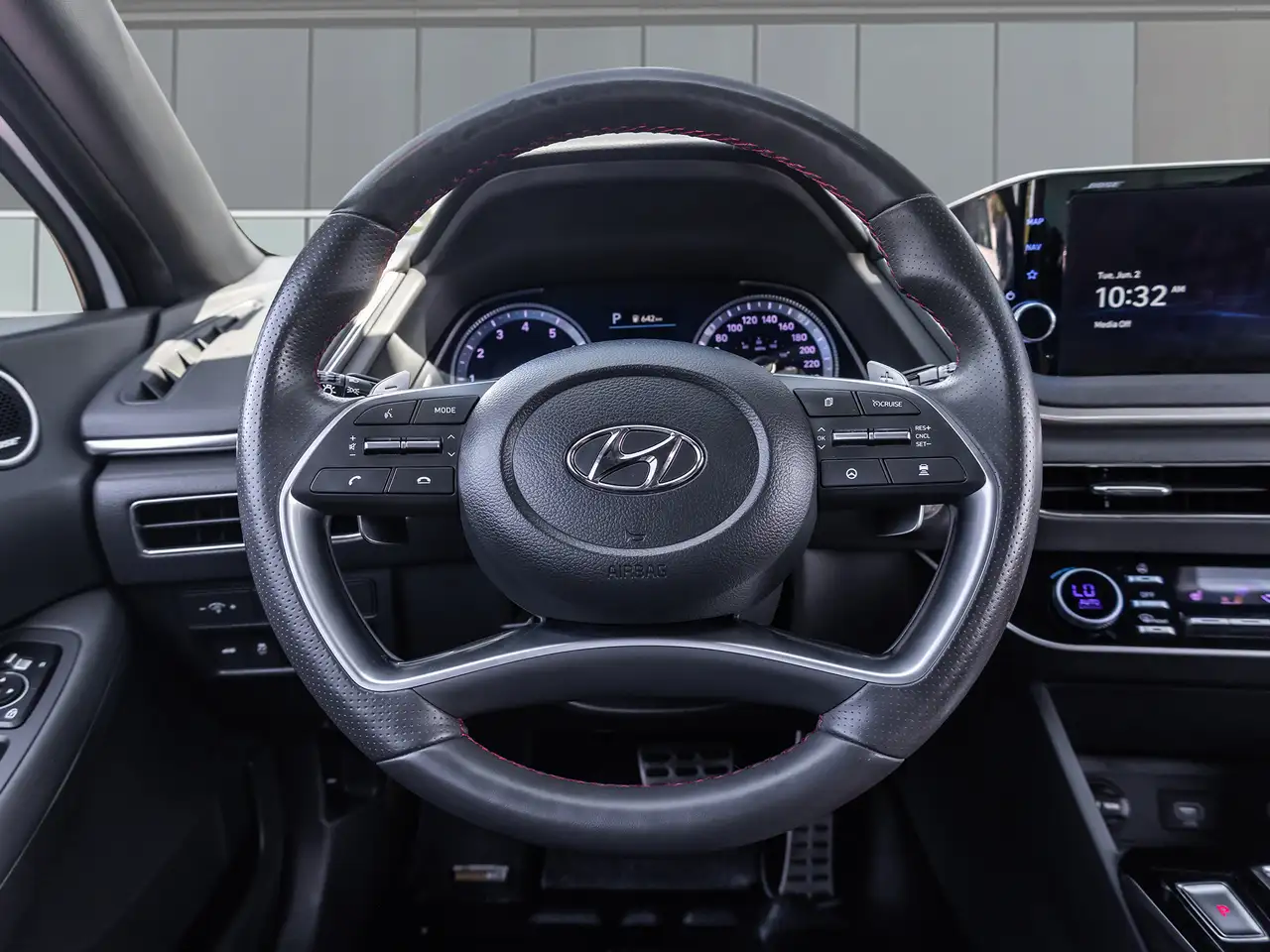 Hyundai SONATA снимка Hyundai SONATA