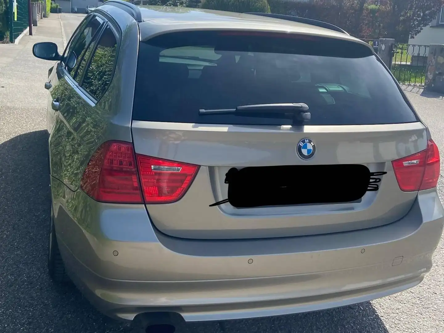 BMW 318 318d Touring Bronze - 2