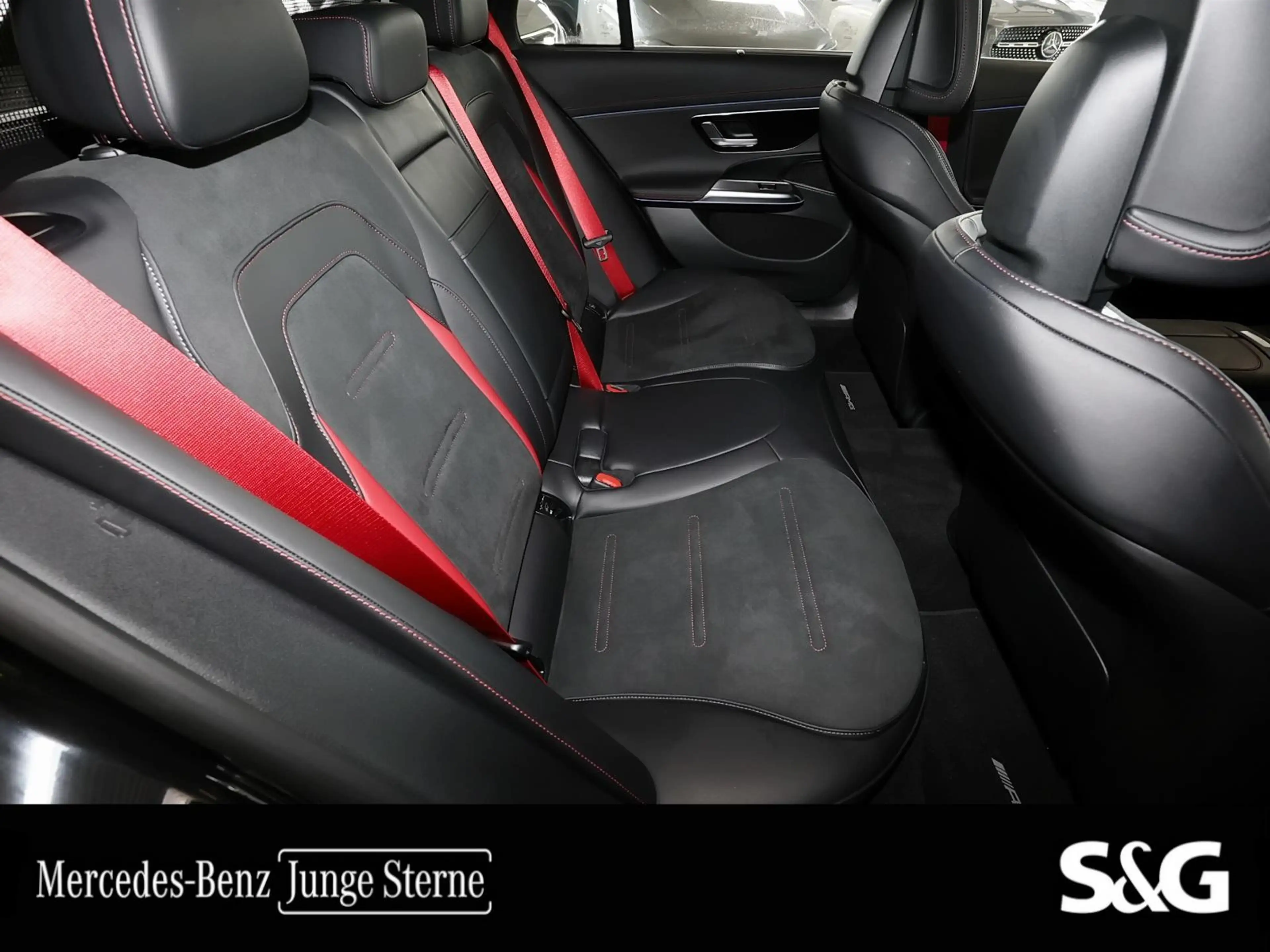Mercedes-Benz E 53 AMG HYBRID 4M+ T AHK+360°+MEMORY+DIG LIGHT — photo 6