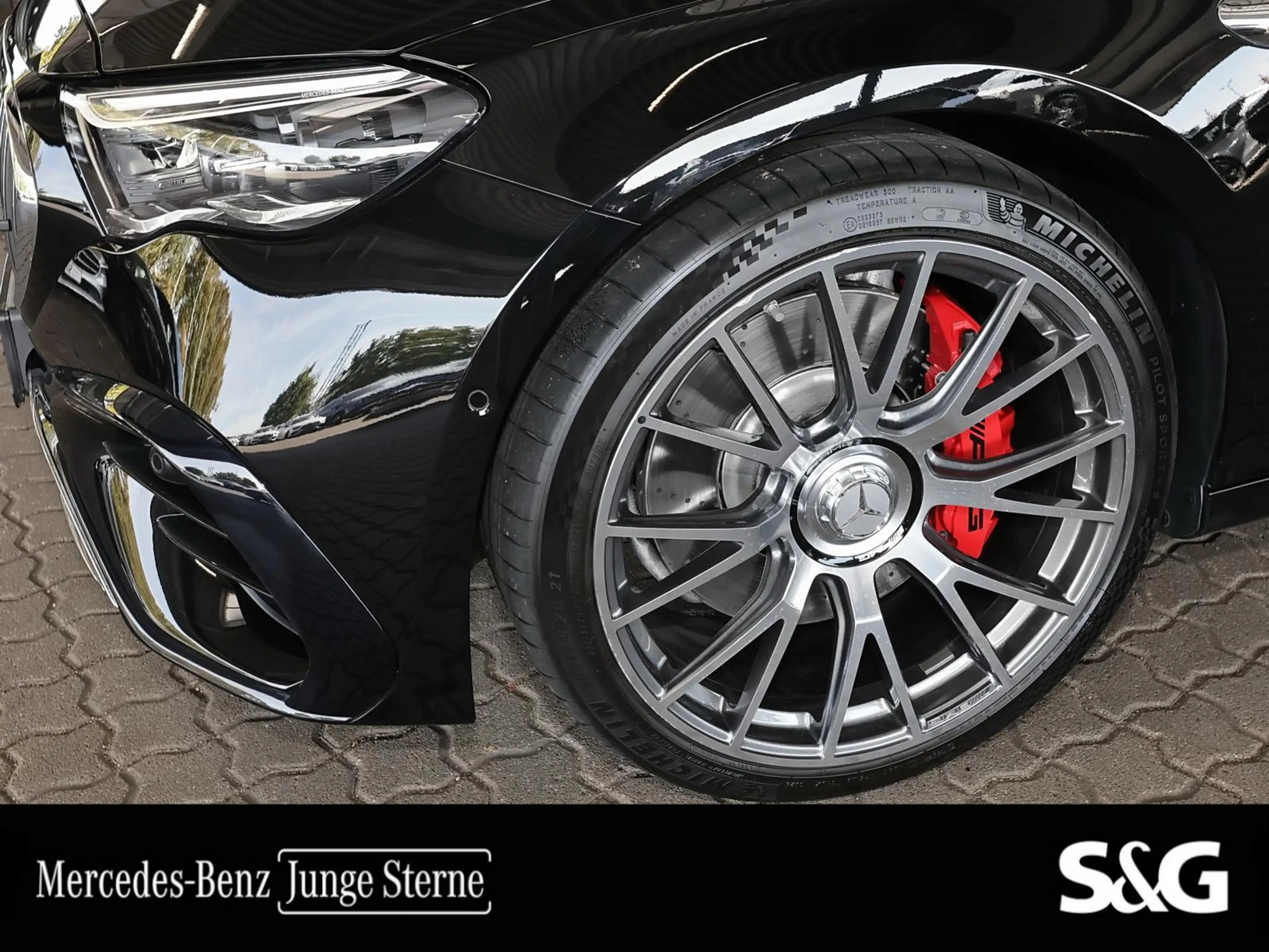 Mercedes-Benz E 53 AMG HYBRID 4M+ T AHK+360°+MEMORY+DIG LIGHT — photo 4