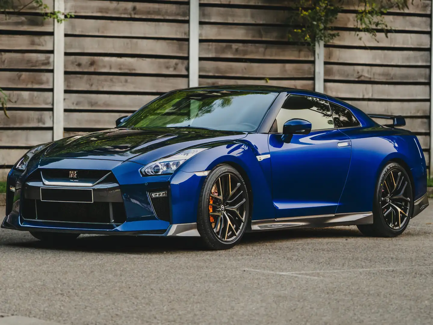 Nissan GT-R Blau - 1