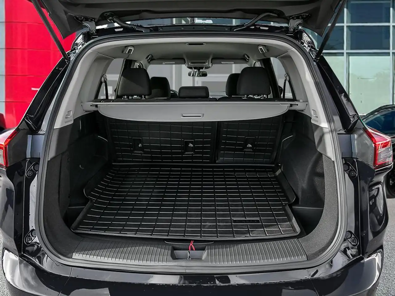 Nissan Rogue снимка Nissan Rogue