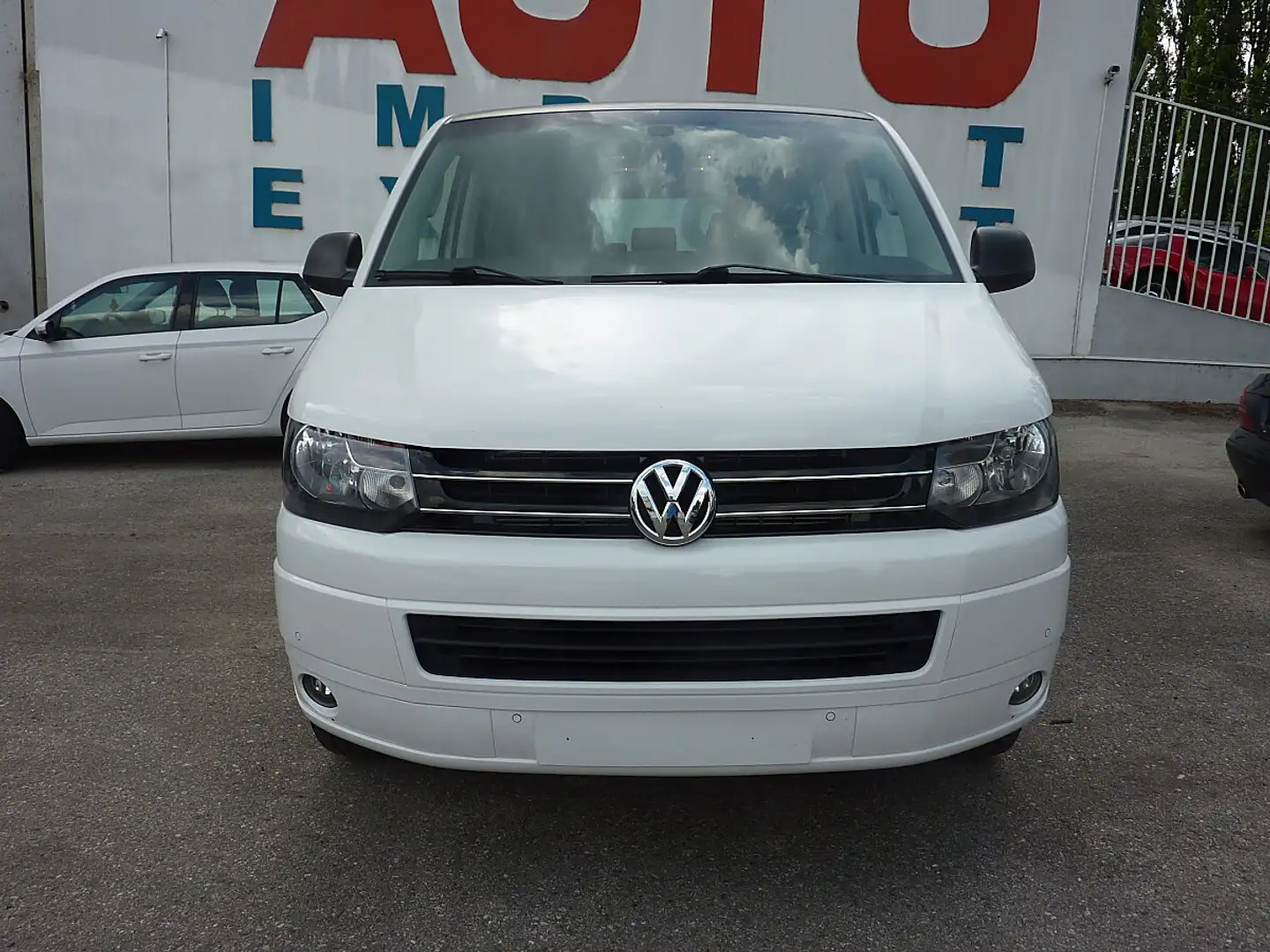 Volkswagen Sonstige Multivan Startline 2,0 BMTTDI D-PF Weiß - 2