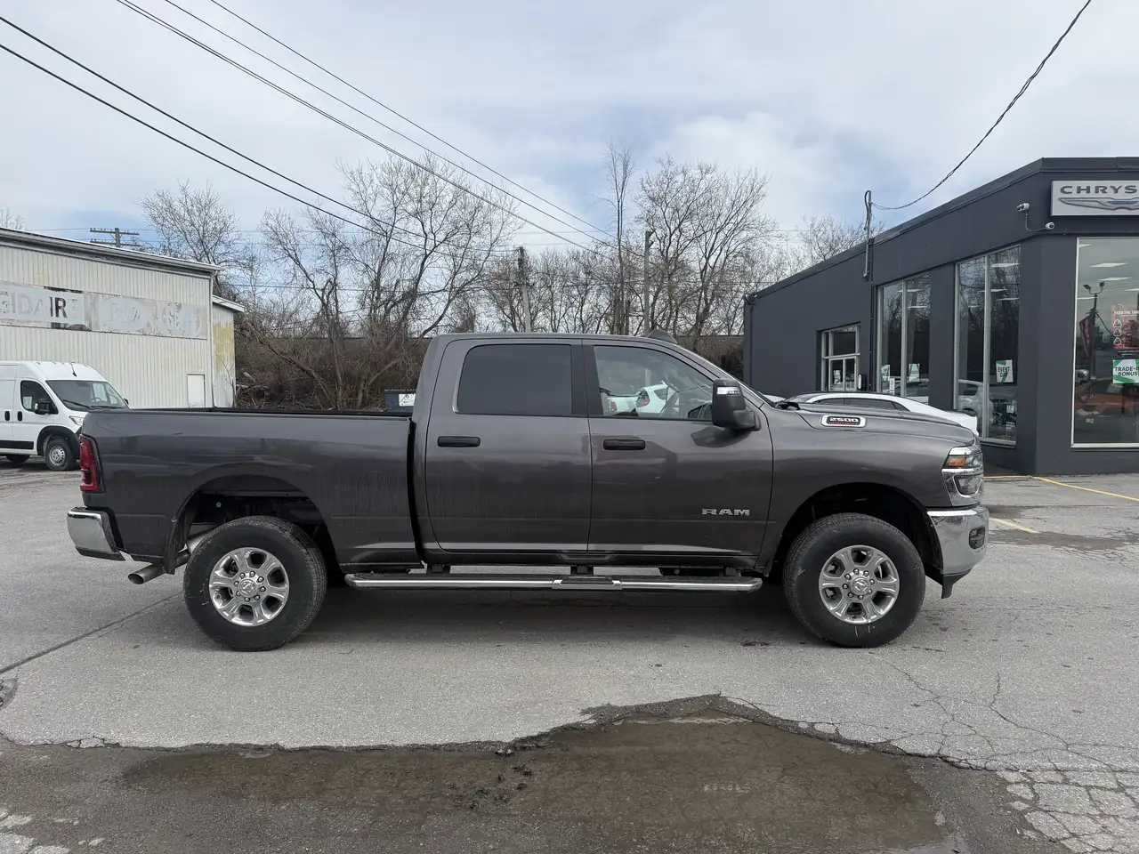 RAM 2500 снимка RAM 2500
