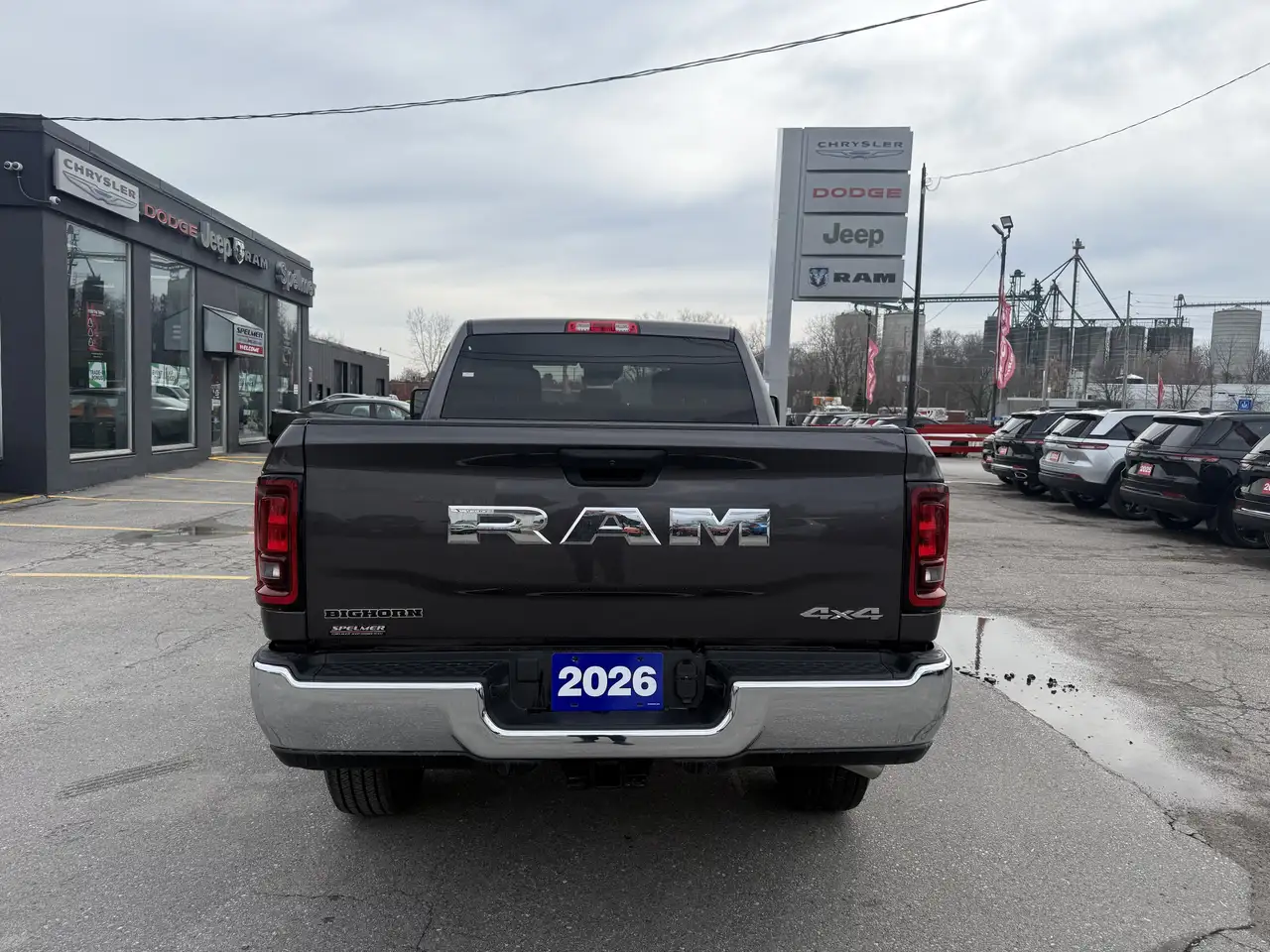 RAM 2500 снимка RAM 2500