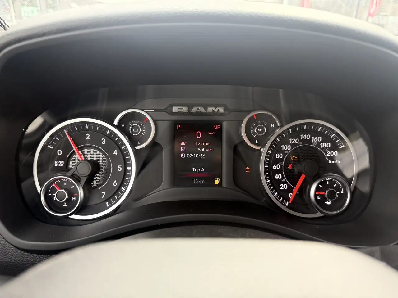 RAM 2500 снимка RAM 2500