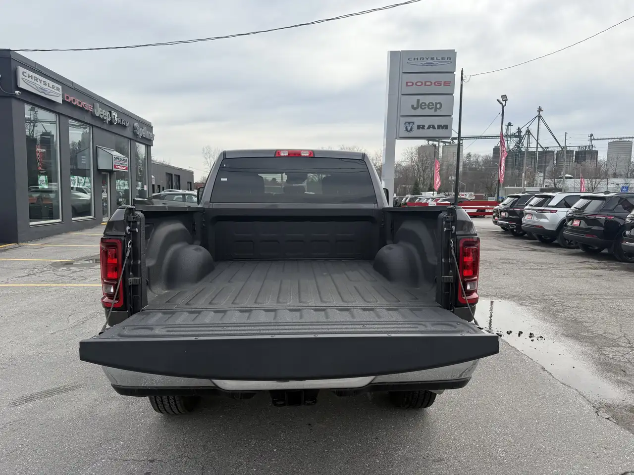 RAM 2500 снимка RAM 2500