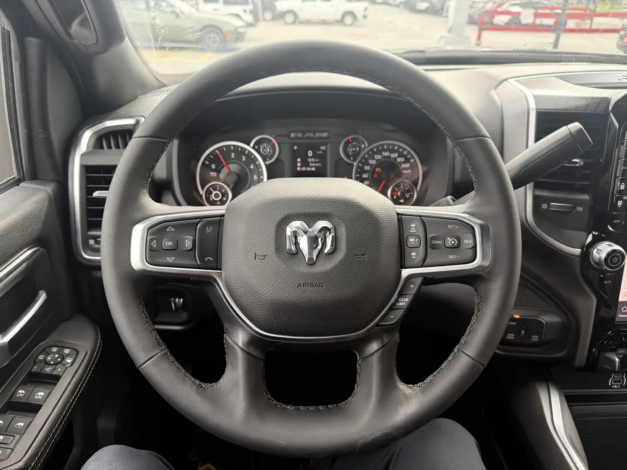 RAM 2500 снимка RAM 2500