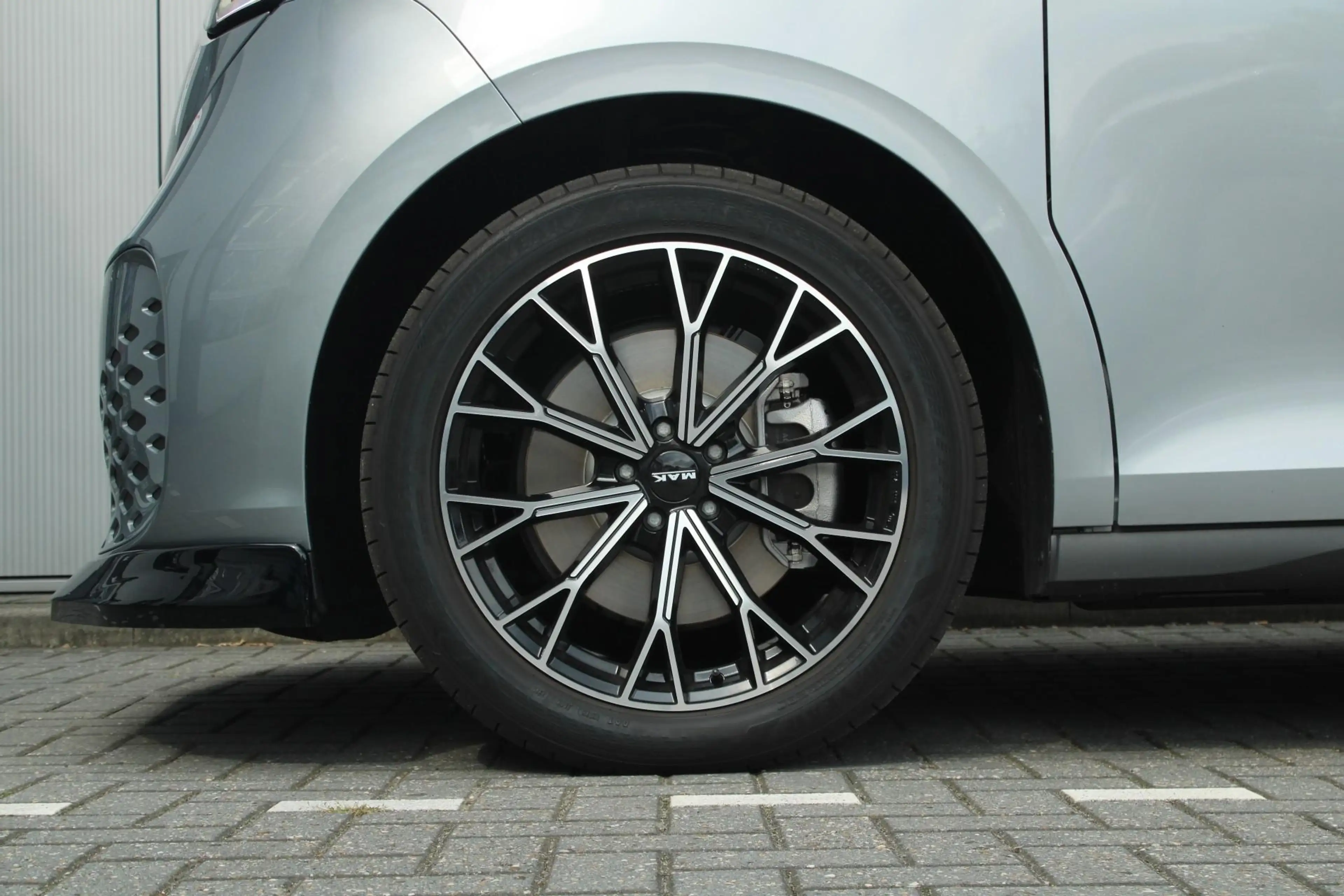 Volkswagen ID. Buzz Cargo 286pk 79 kWh | 20" Velgen | Trekhaak | Assistentie — photo 15