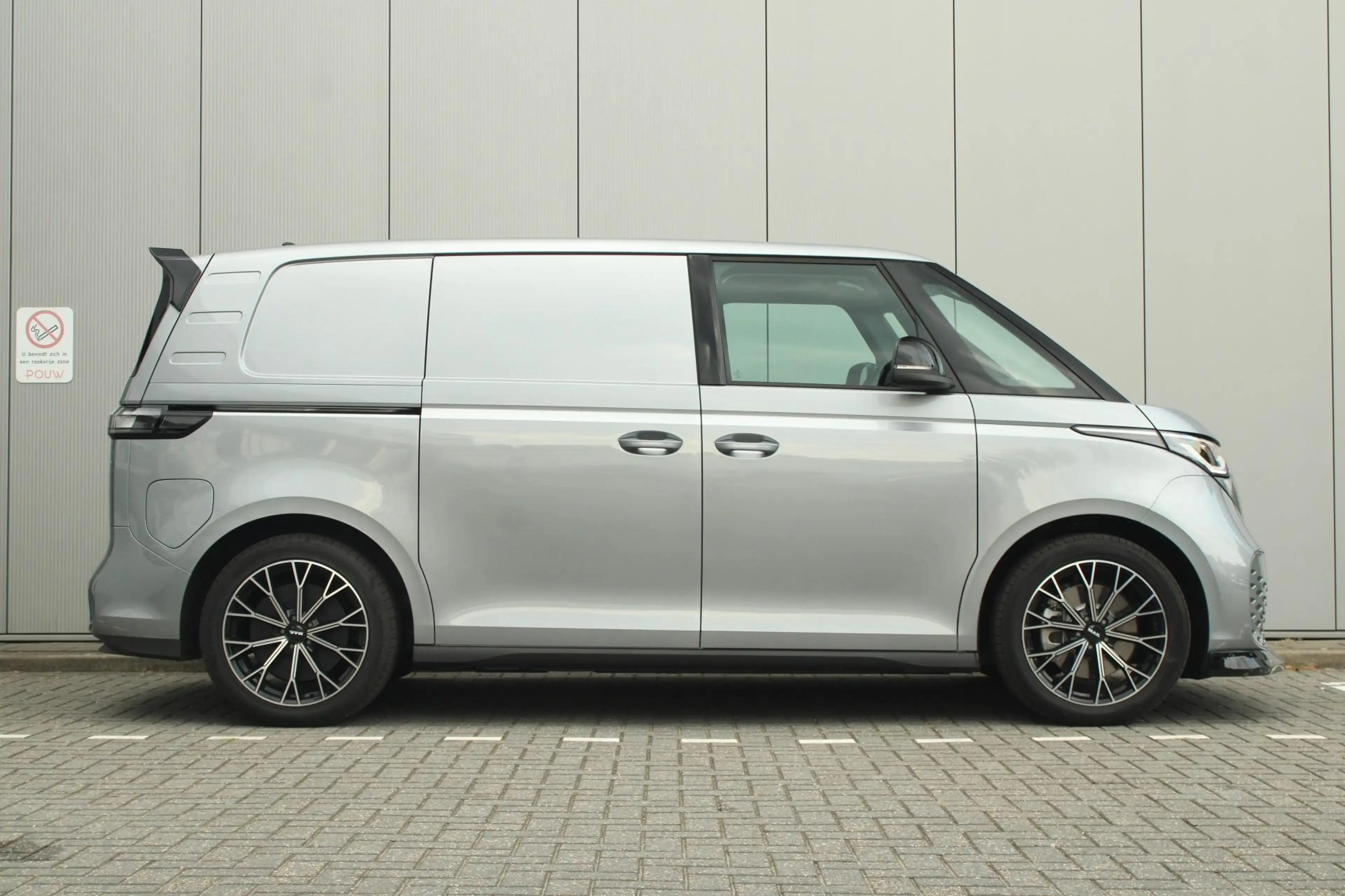 Volkswagen ID. Buzz Cargo 286pk 79 kWh | 20" Velgen | Trekhaak | Assistentie — photo 3