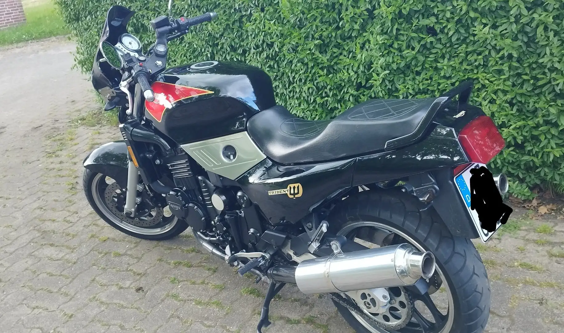 Triumph Trident 750 Zwart - 2