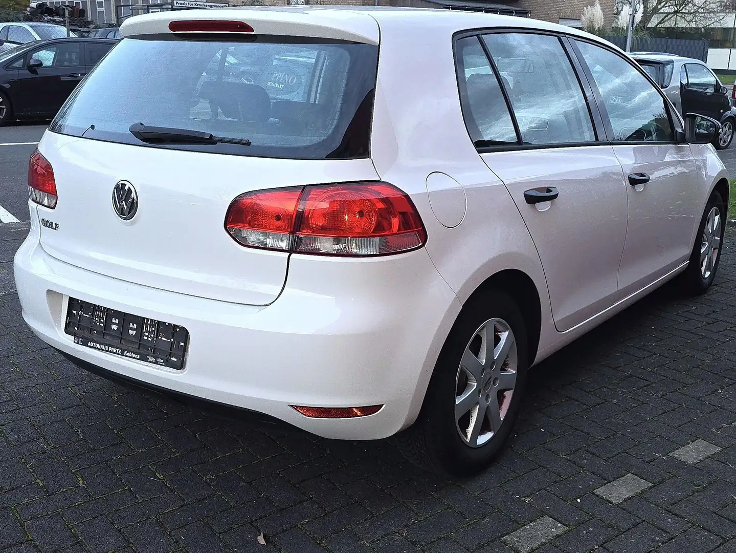 Volkswagen Golf Golf*Trendline*Klima* 4 Türig*Neuer Zahnriemen* Weiß - 2