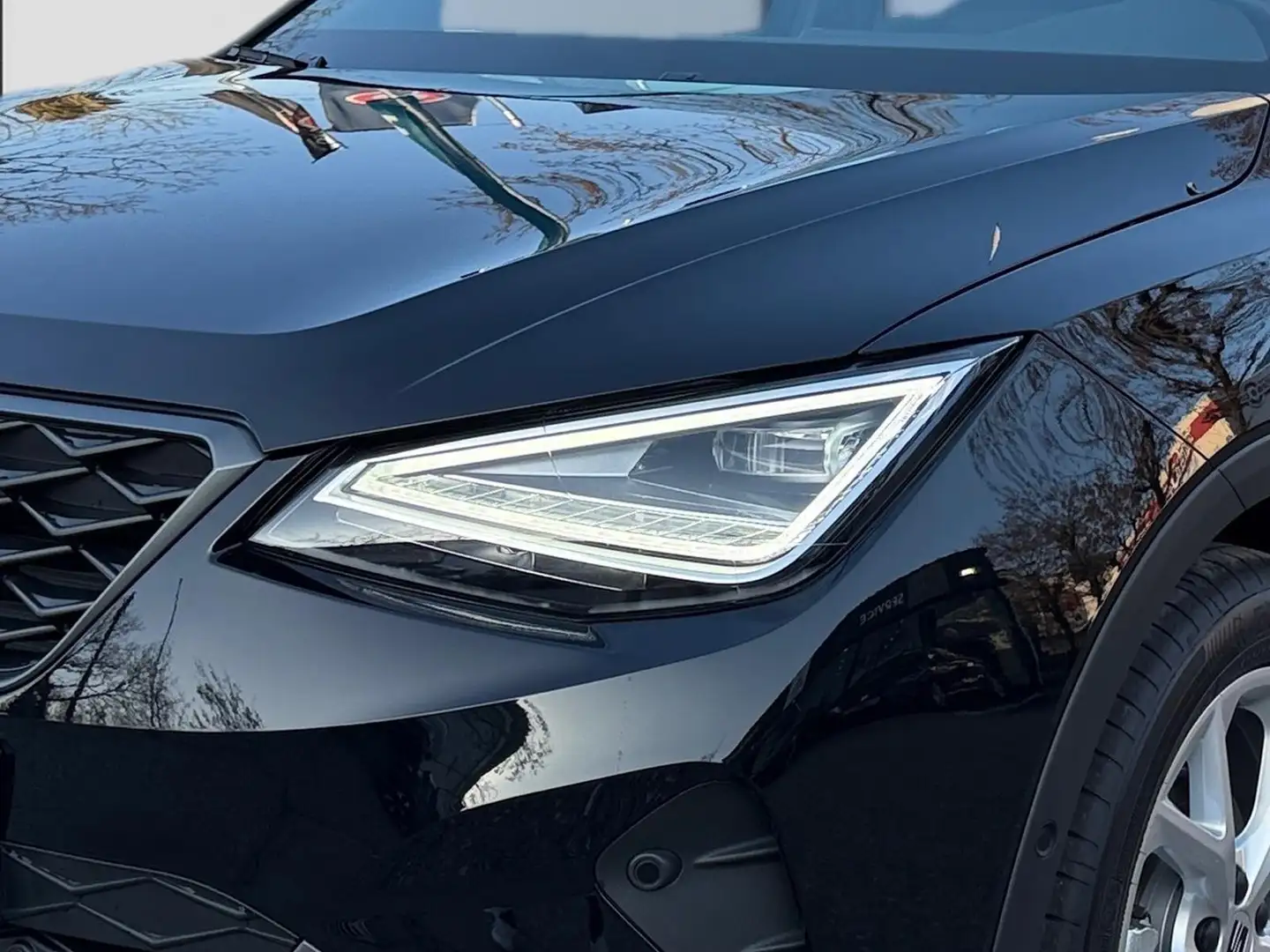 SEAT Arona 1.0 TSI DSG FR ACC LED SHZ Kamera Schwarz - 2