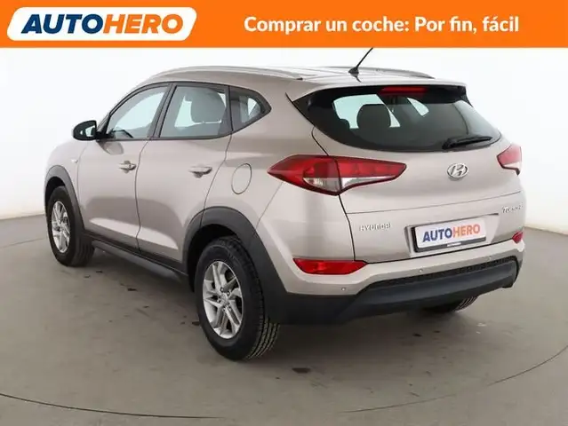 Hyundai Tucson view 4