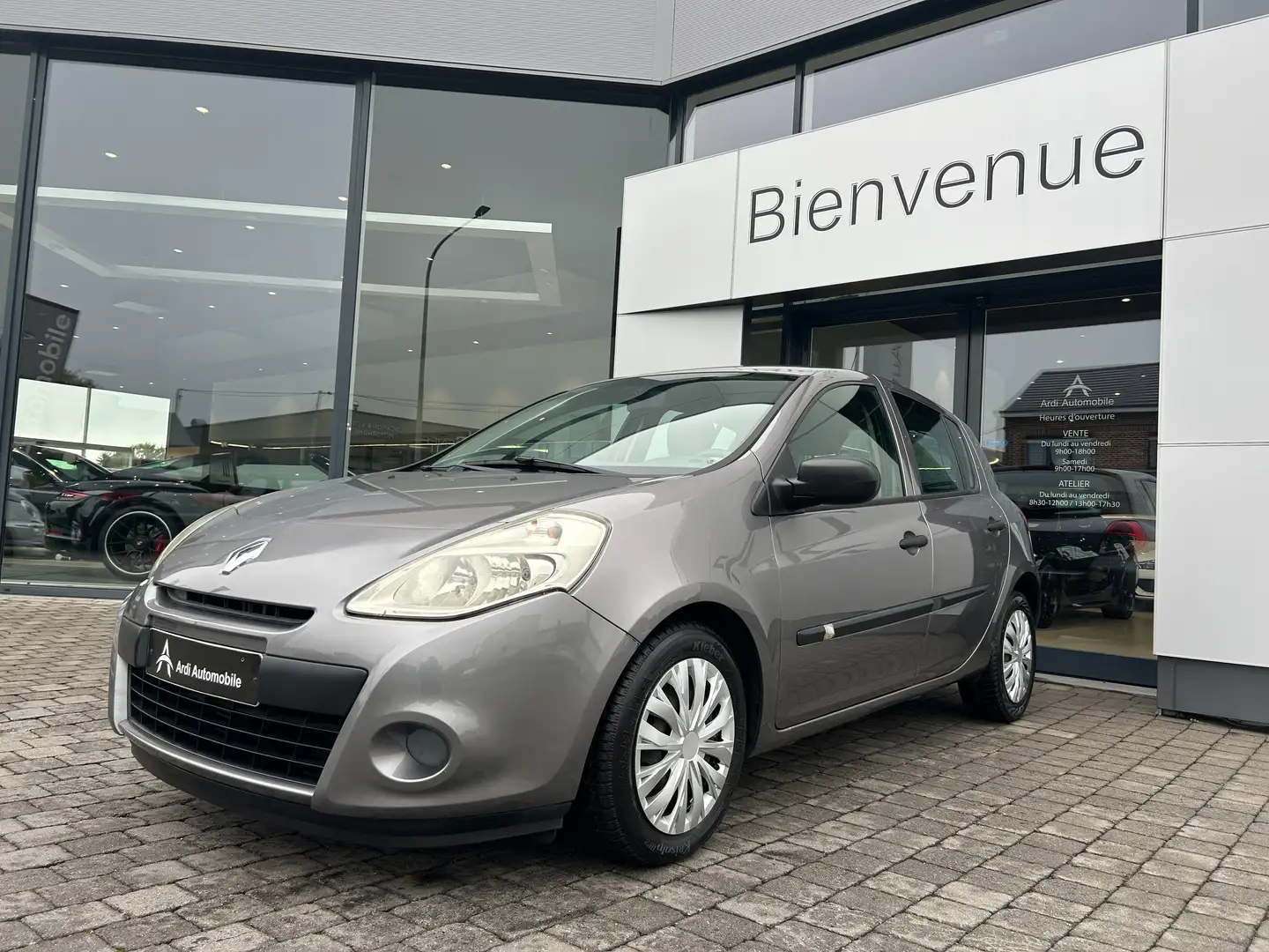Renault Clio 1.5 dCi *GARANTIE 12 MOIS* Gris - 1