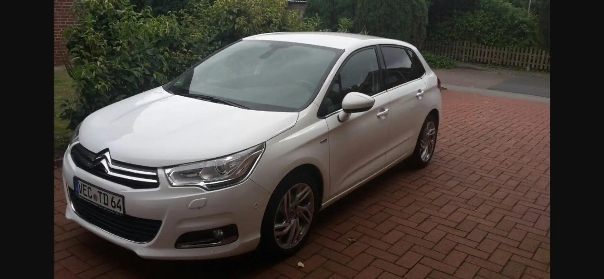 Citroen C4 C4 HDi 110 Exclusive bijela - 1