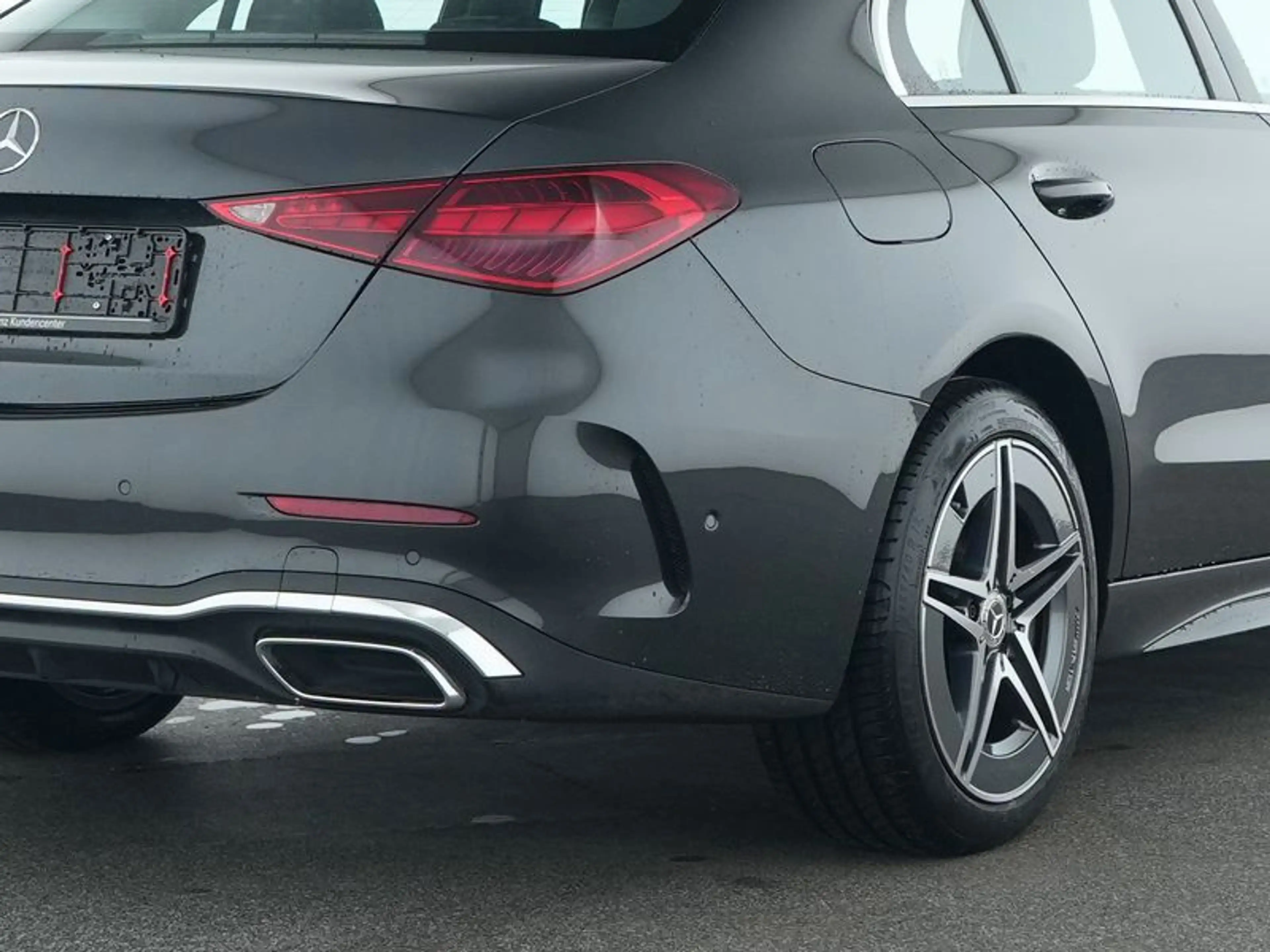 Mercedes-Benz C 300 e AMG+LED+MEMORY+AMBIENTE+CARP+MBUX+PANO — photo 8