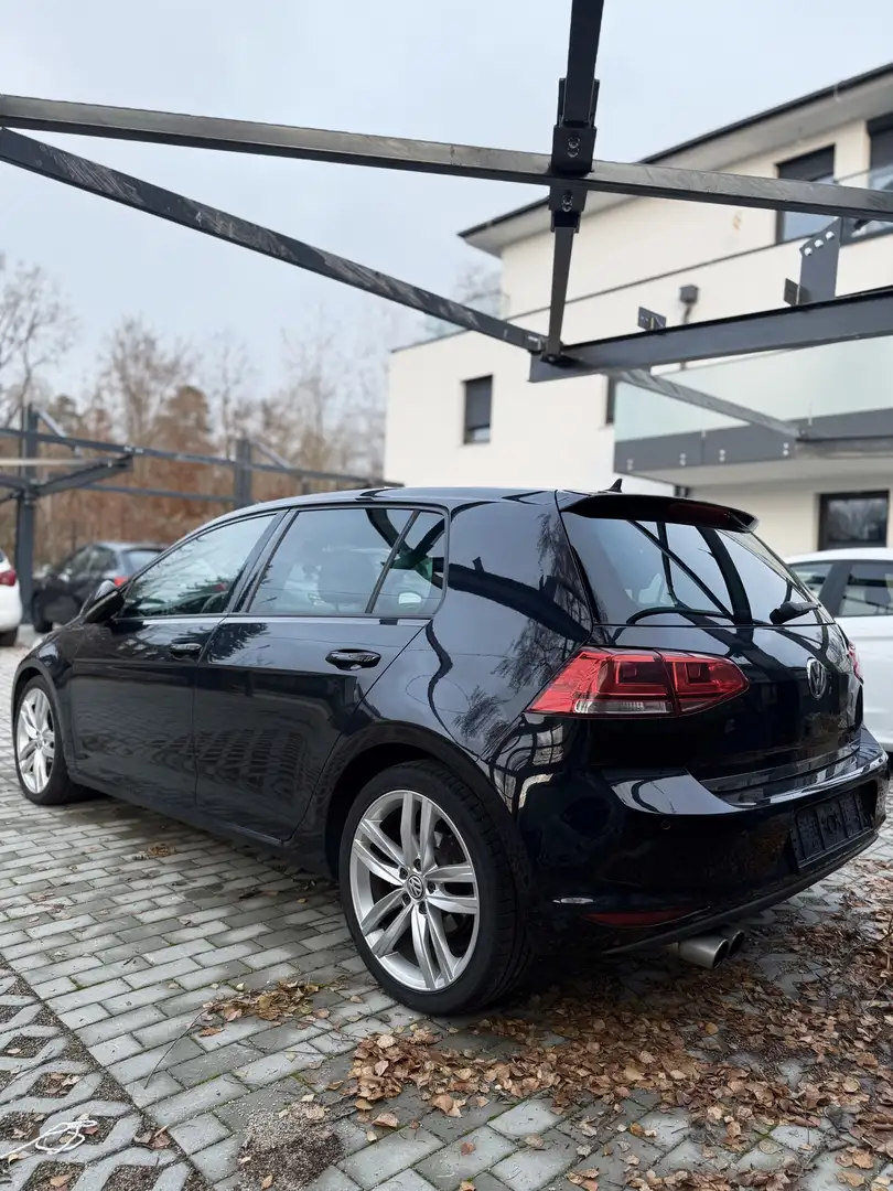 Volkswagen Golf 2.0 TDI BlueMotion Technology DSG Highline - 2