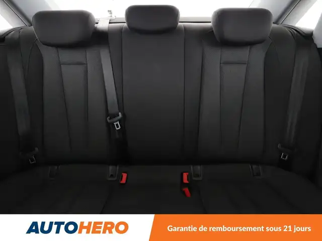 Audi A4 view 15