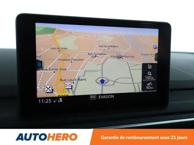 Audi A4 view 21