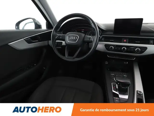Audi A4 view 13