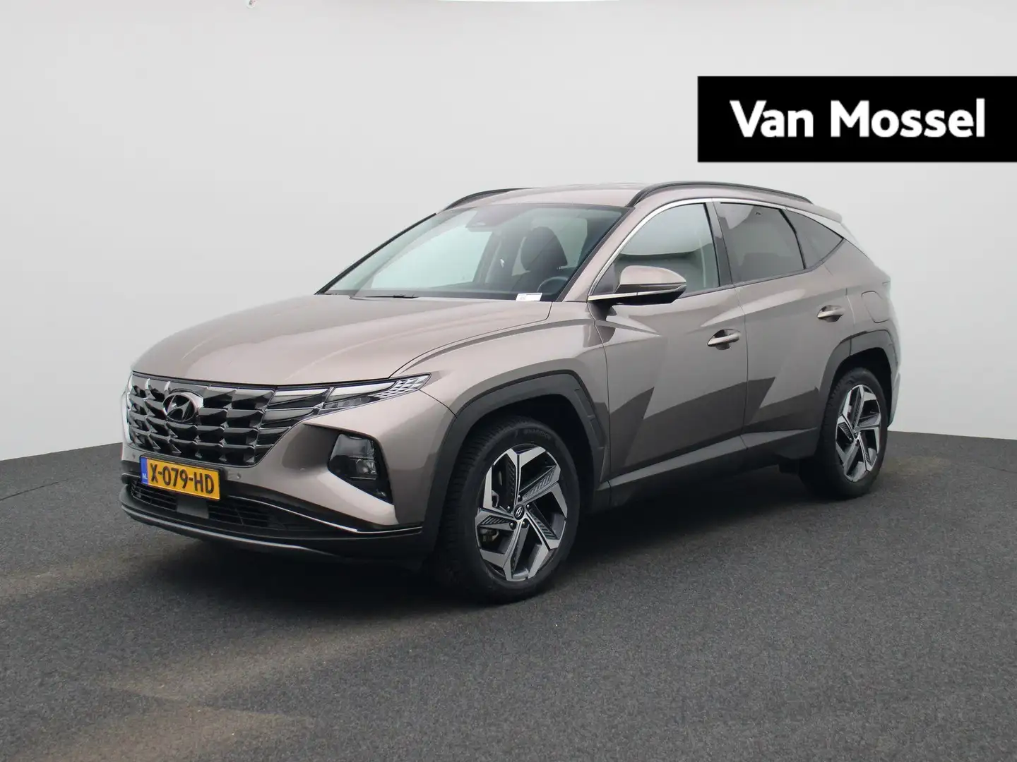 Hyundai TUCSON 1.6 T-GDI PHEV Comfort 4WD | ACHTERUITRIJCAMERA | Marrón - 1