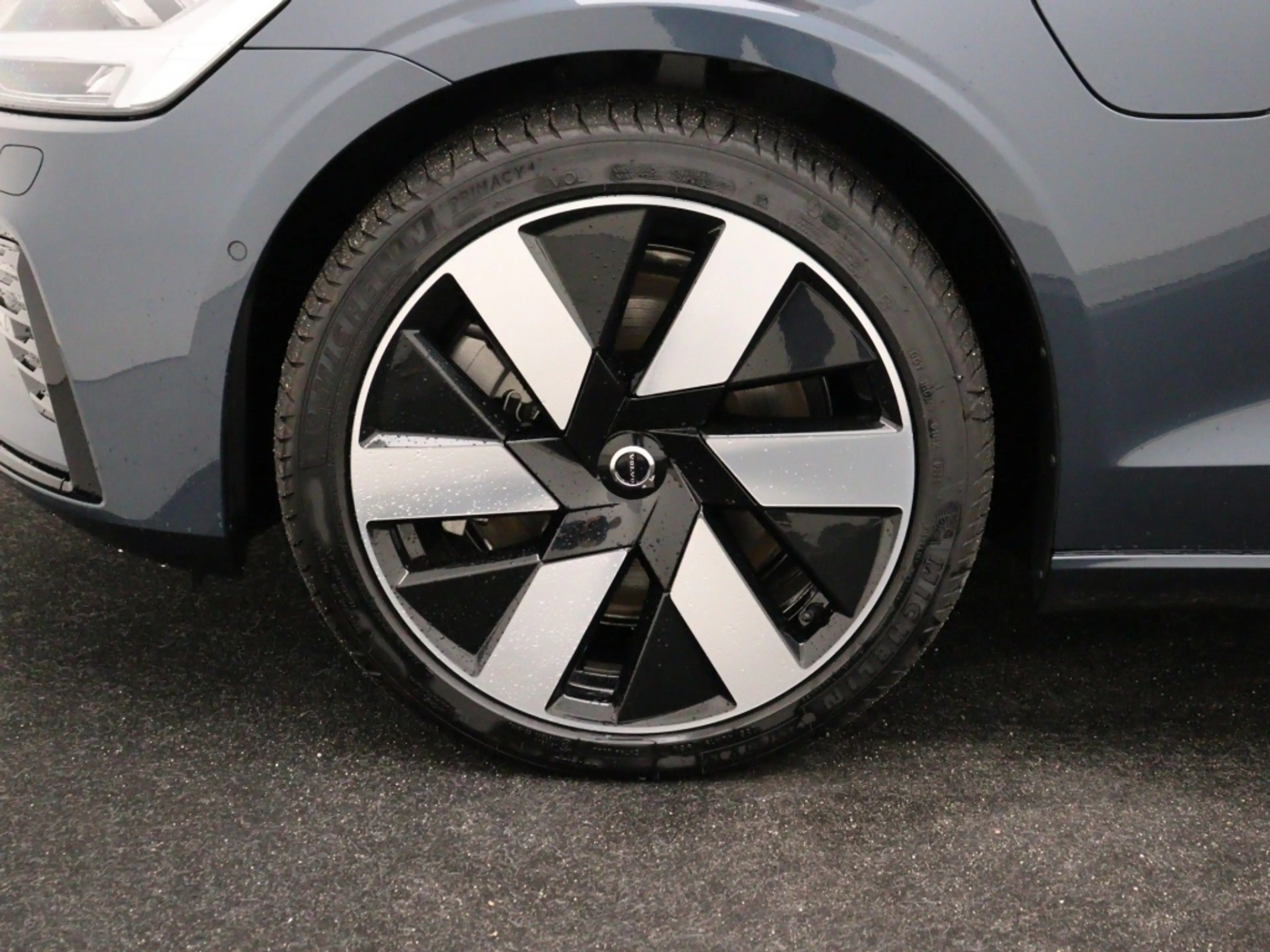 Volvo V60 T6 PLUG-IN HYBRID PLUS DARK SCHUIFDAK FULL-LED 360 — photo 8