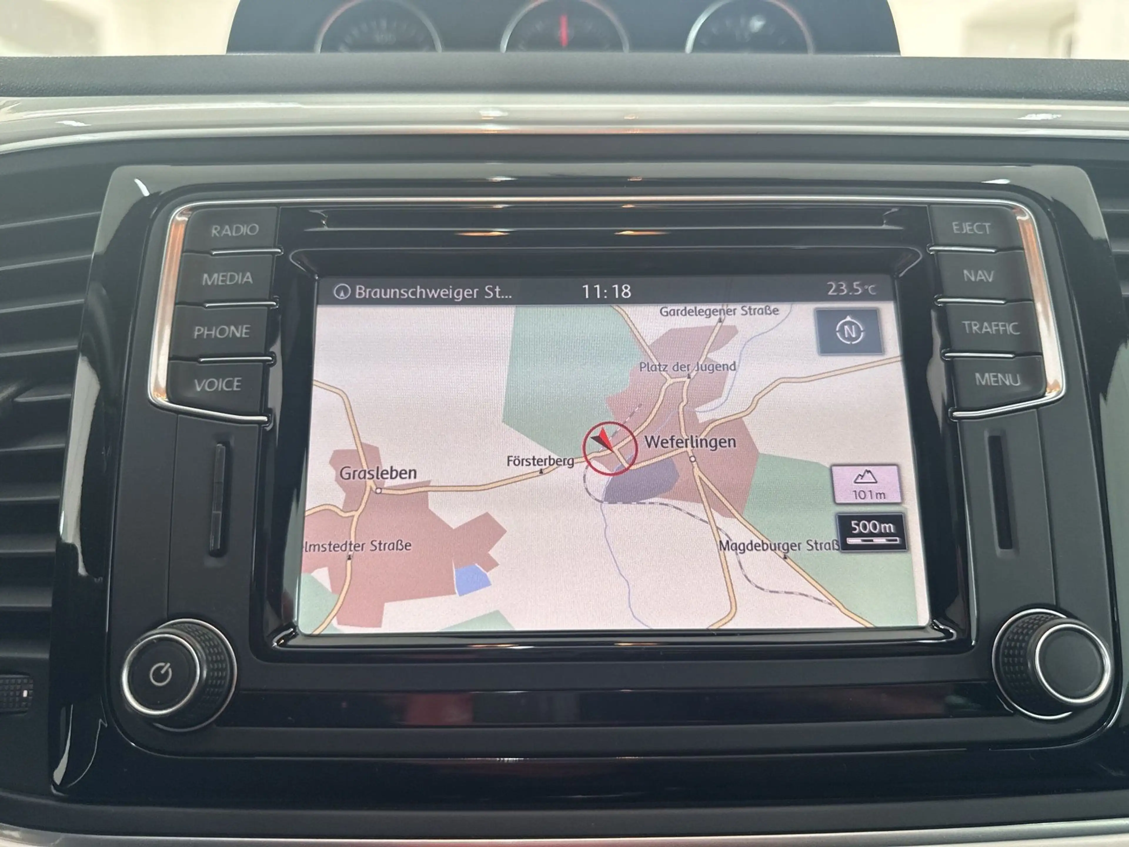 Volkswagen Beetle Lim. Cup 1.4 TSI 140 PS NAV*XEN*BT*FENDR* — photo 12