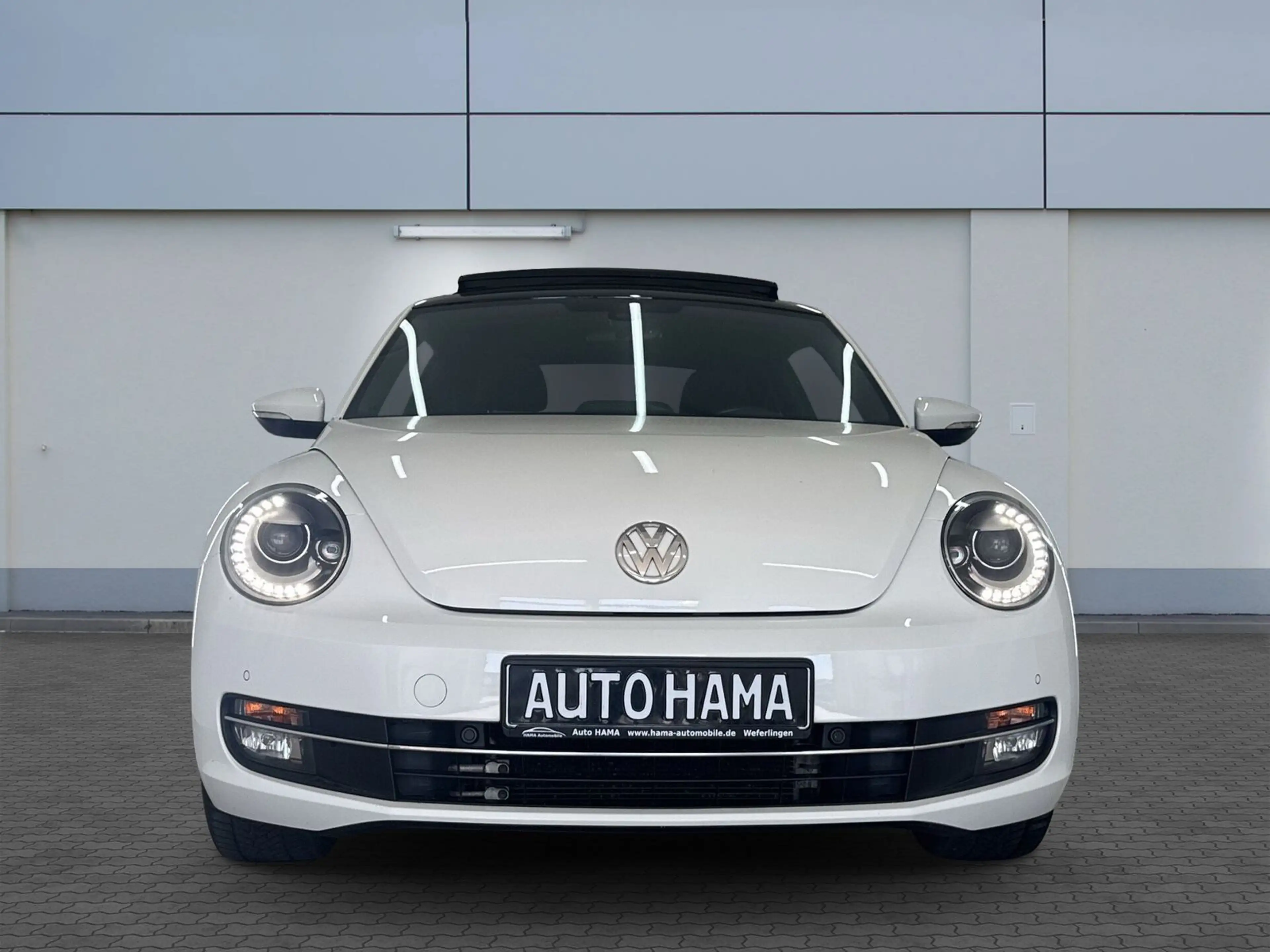 Volkswagen Beetle Lim. Cup 1.4 TSI 140 PS NAV*XEN*BT*FENDR* — photo 3
