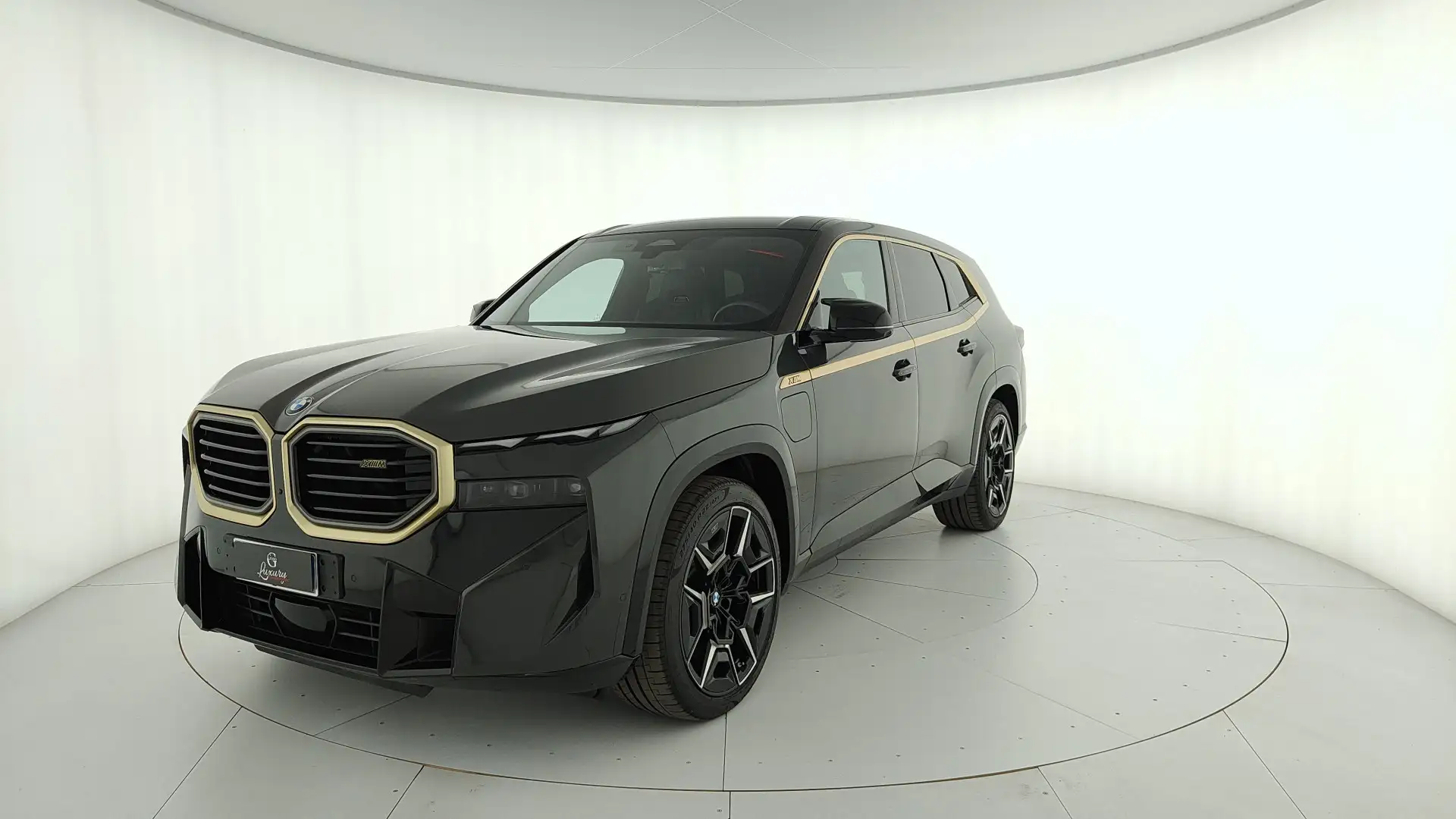 BMW XM 4.4 auto Grigio - 1