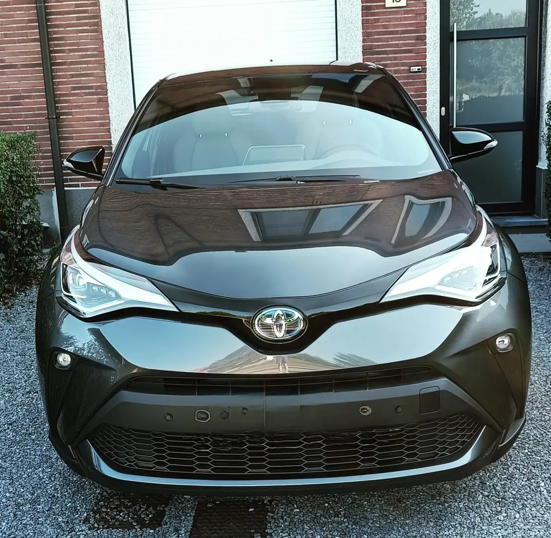 Toyota C-HR Hybrid 1.8i VVT-i C-Hic E-CVT Bi-Tone Grijs/zwart - 2