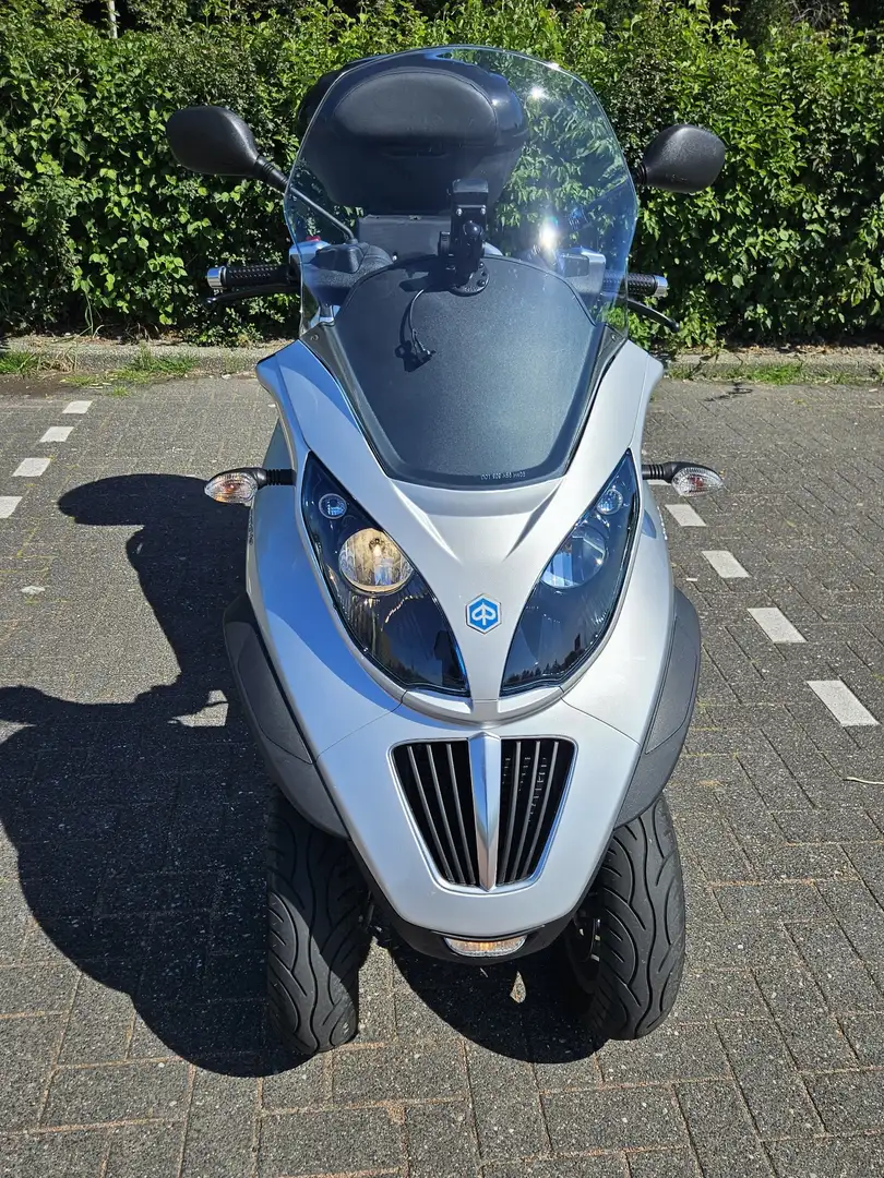 Piaggio MP3 LT 250 ie Sport – In topstaat! Zilver - 1