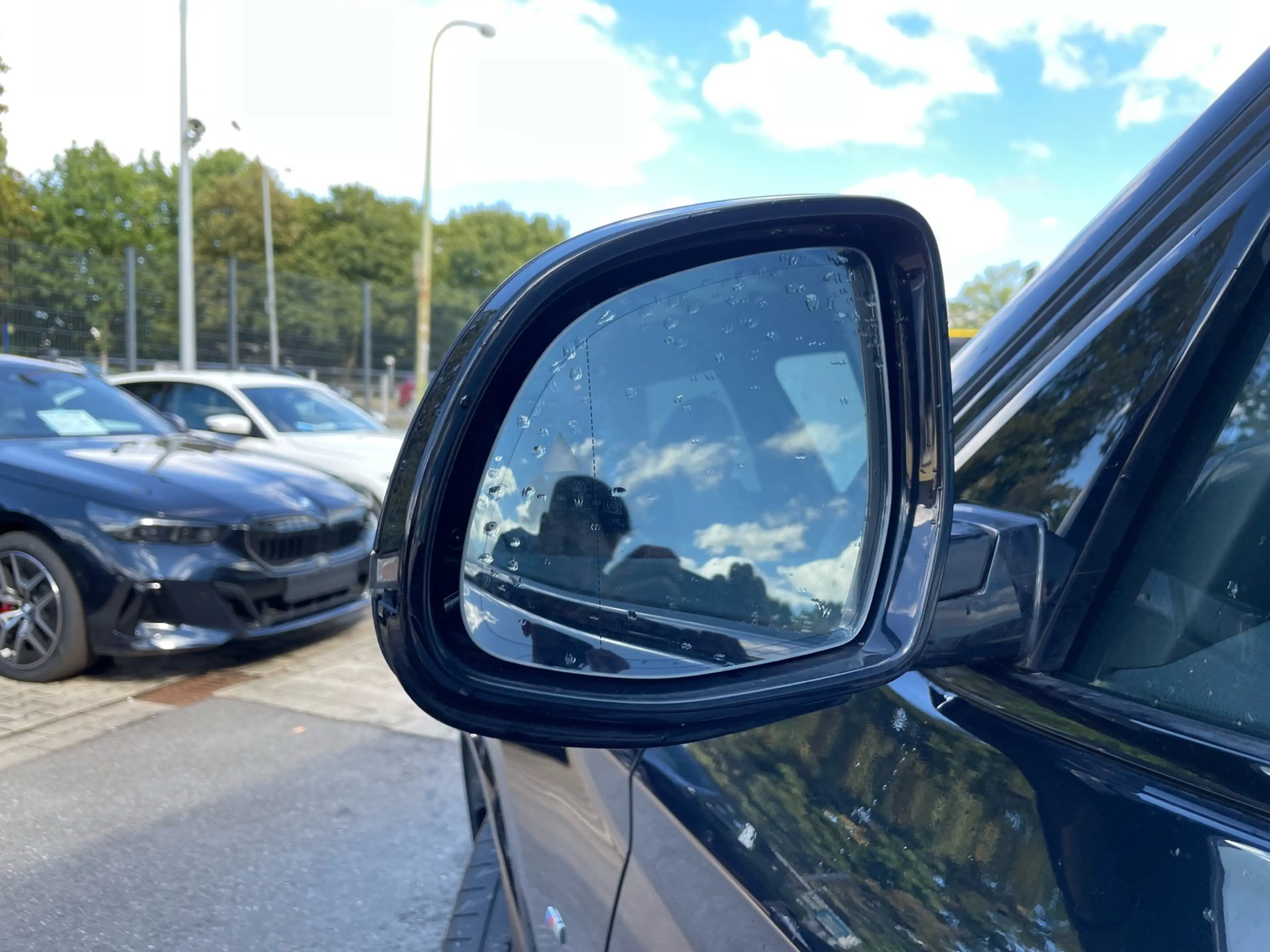 BMW iX3 Impressive || Pano H&K HeadUp AHK Head-Up — photo 31