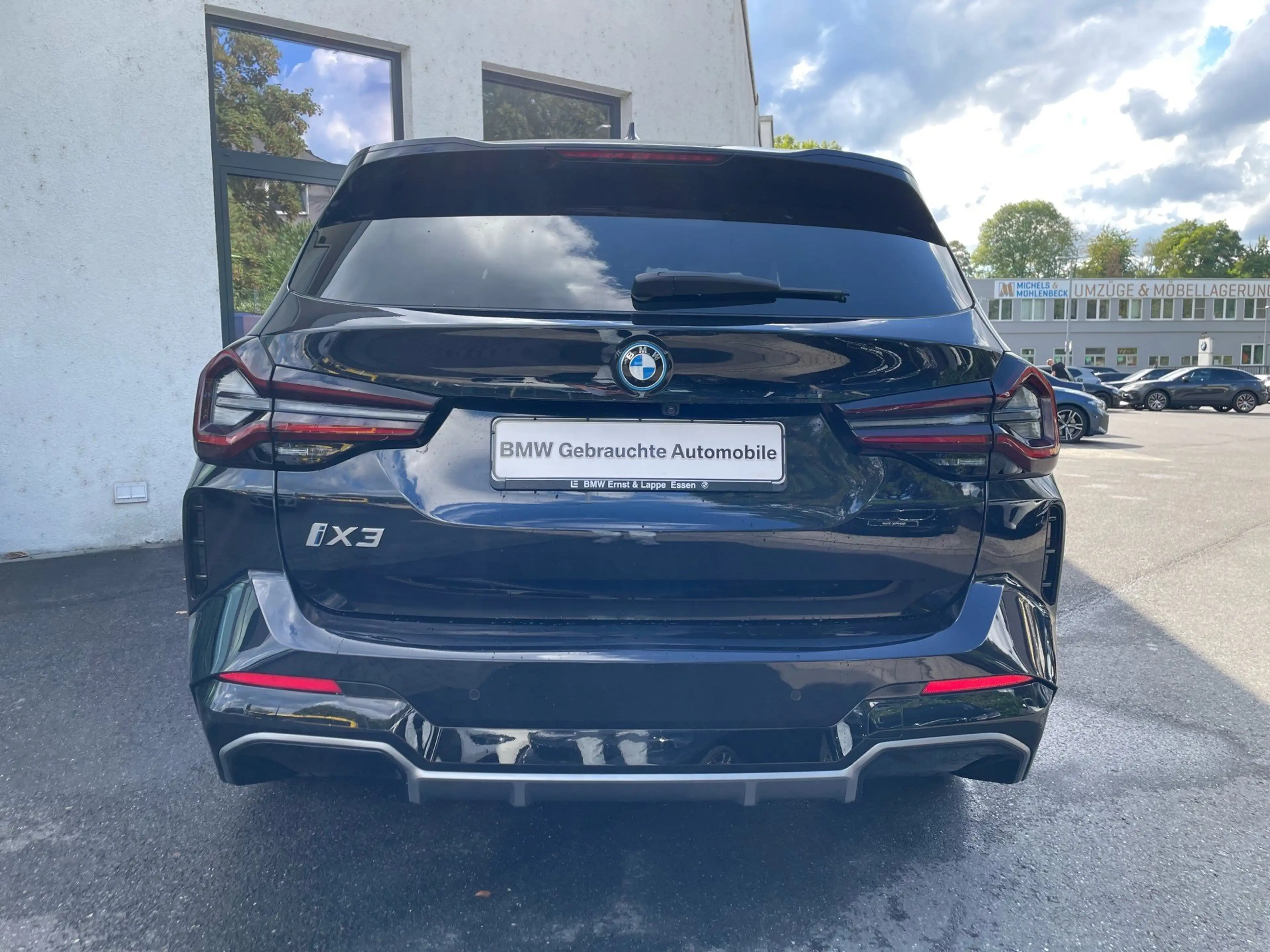 BMW iX3 Impressive || Pano H&K HeadUp AHK Head-Up — photo 26