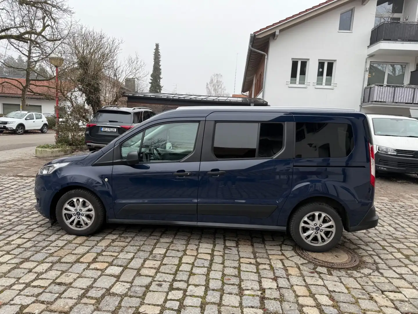 Ford Grand Tourneo Connect Trend*1.Hand*TÜV-NEU* Bleu - 2