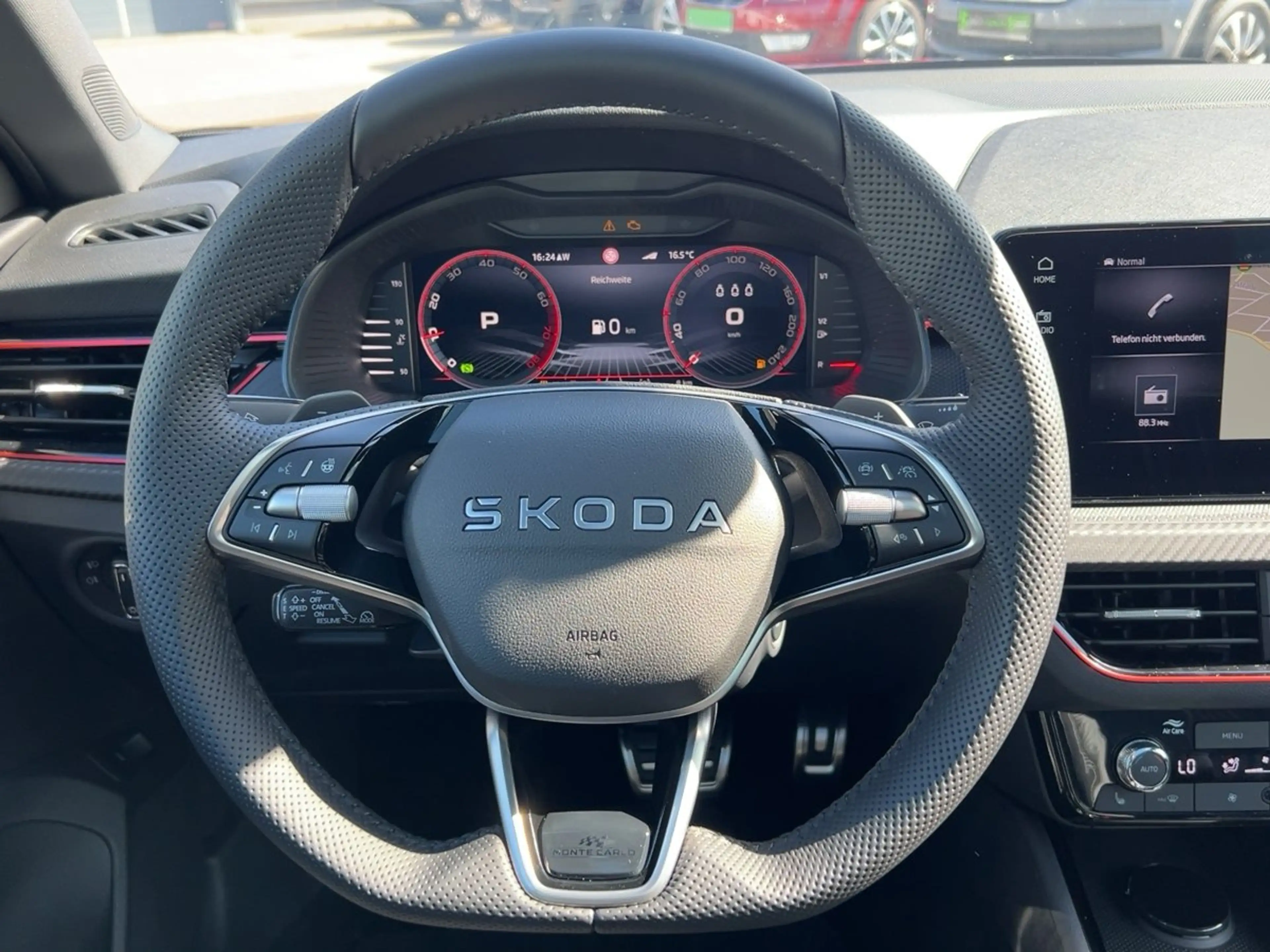 Skoda Kamiq 1.0 TSI Monte Carlo 2xKlima ACC DynLicht — photo 14