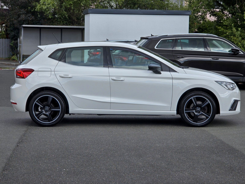 SEAT Ibiza 1.0 TSI Xcellence DSG+KLIMA+ALU+TEMP+PDC — photo 8