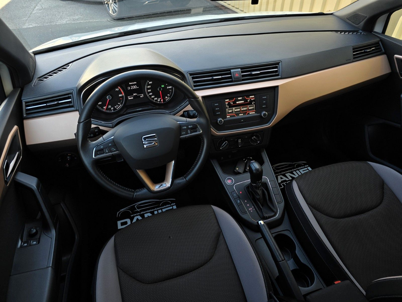 SEAT Ibiza 1.0 TSI Xcellence DSG+KLIMA+ALU+TEMP+PDC — photo 14