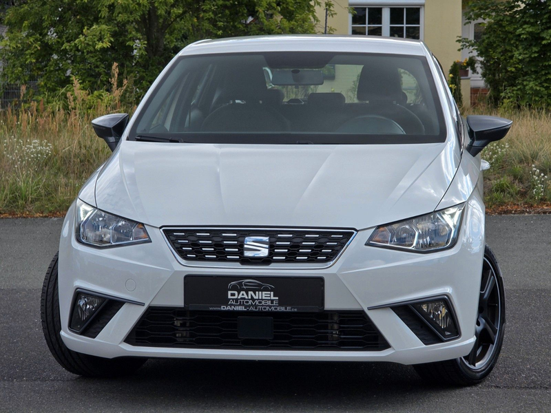 SEAT Ibiza 1.0 TSI Xcellence DSG+KLIMA+ALU+TEMP+PDC — photo 10