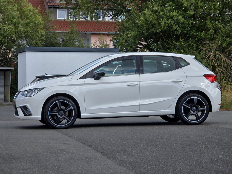SEAT Ibiza 1.0 TSI Xcellence DSG+KLIMA+ALU+TEMP+PDC — photo 4