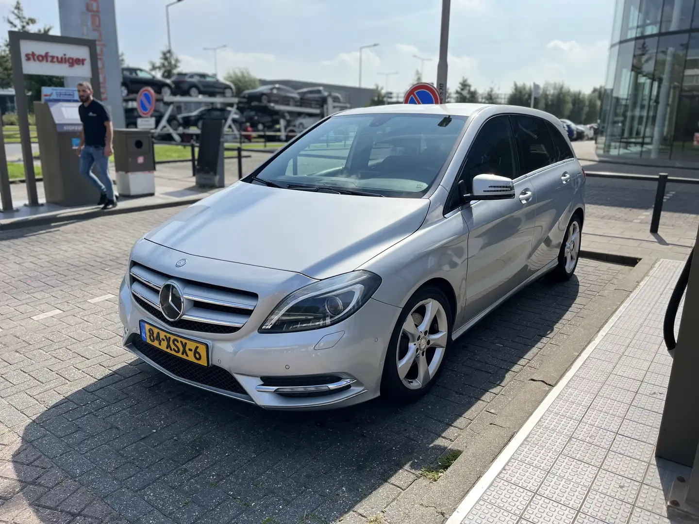 Mercedes-Benz B 180 Ambition Grijs - 2