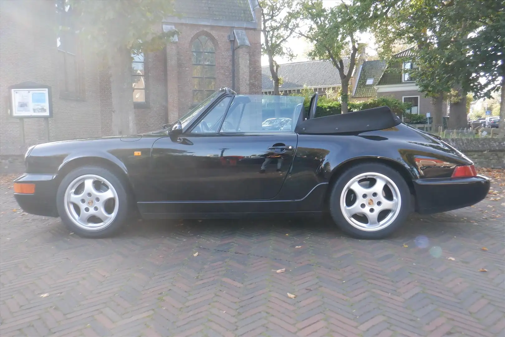 Porsche 964 3.6 CARRERA 2 CABRIO AUT TL U9 Zwart - 2