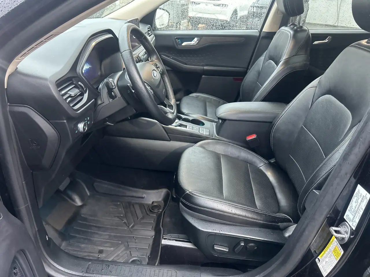 Ford Escape снимка Ford Escape