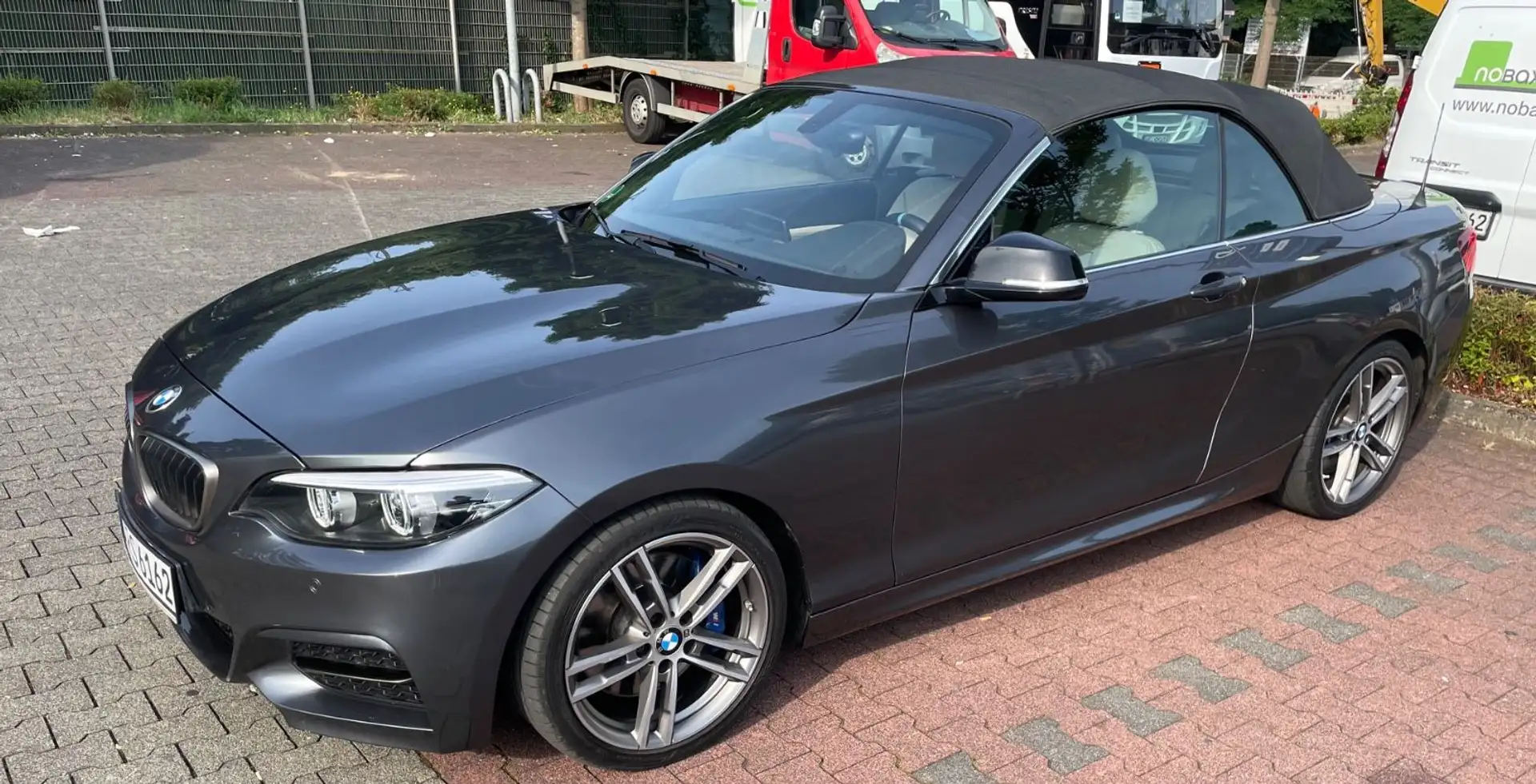 BMW 240 Grau - 1