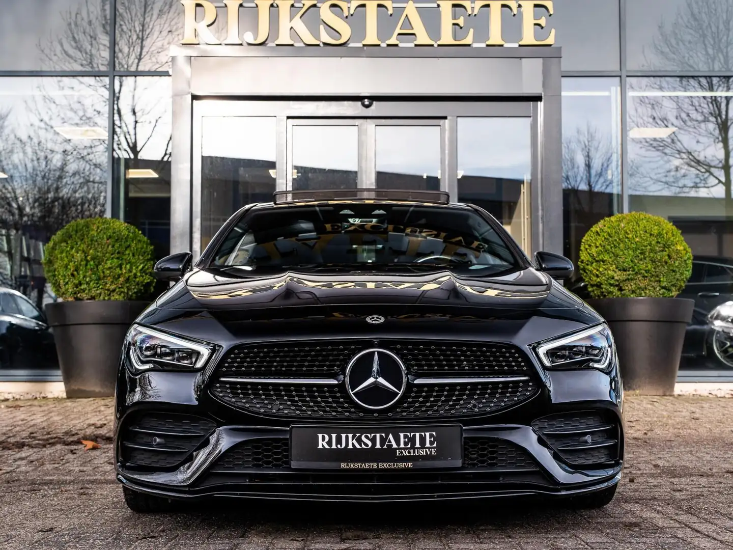 Mercedes-Benz CLA 220 AMG|PANO|MEMORY|19''|CAMERA|CARPLAY Zwart - 2
