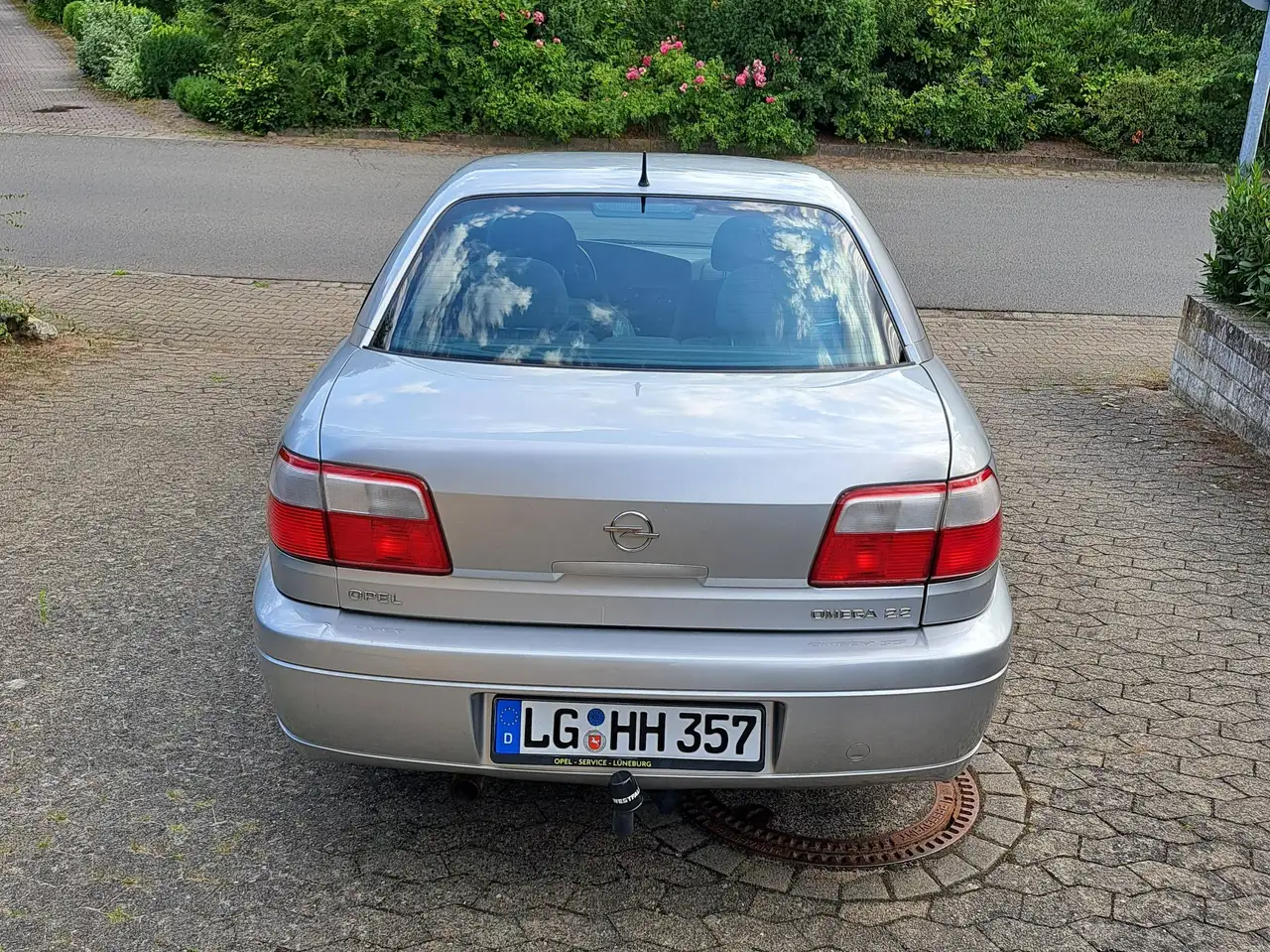 Opel Omega 2.2 Design Edition, foto 2